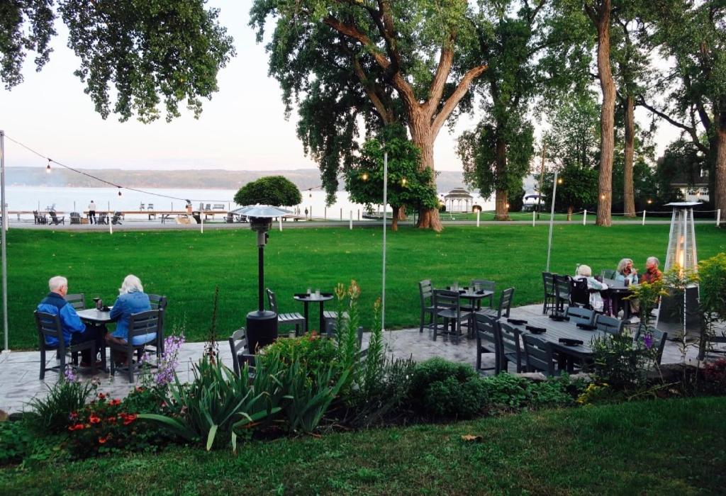 Plum Point Lodge Himrod Екстериор снимка